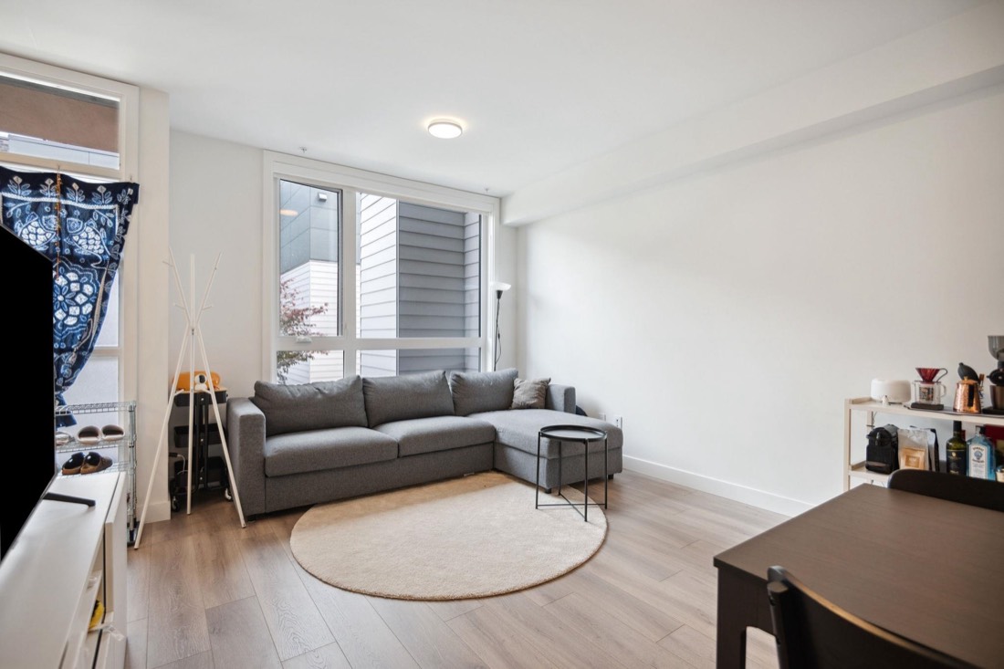 206 – 6085 Irmin Street