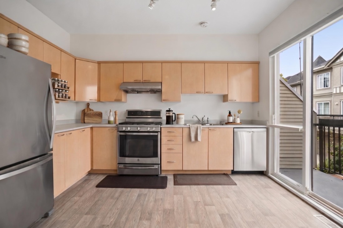 140 – 3880 Westminster Highway