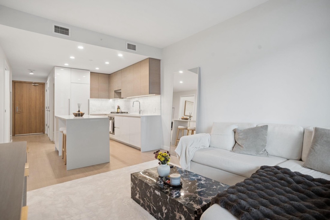 1203 – 4168 Lougheed Highway